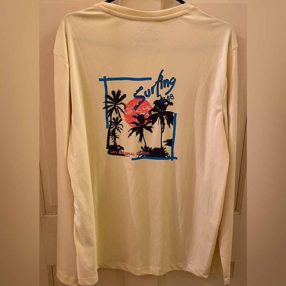 Beautiful Vintage surfers active tee